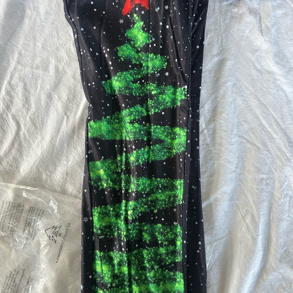 Christmas Tree themed leggings for Adults.  New, Size Large